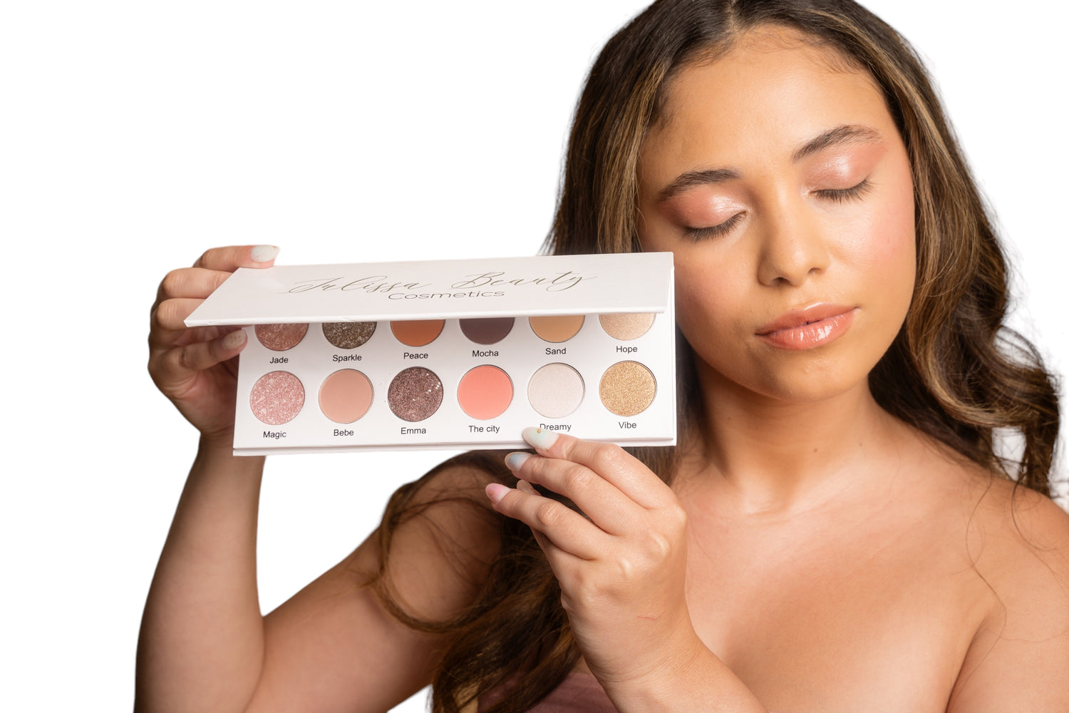 create endless looks with our everyday essential eyeshadow  palette